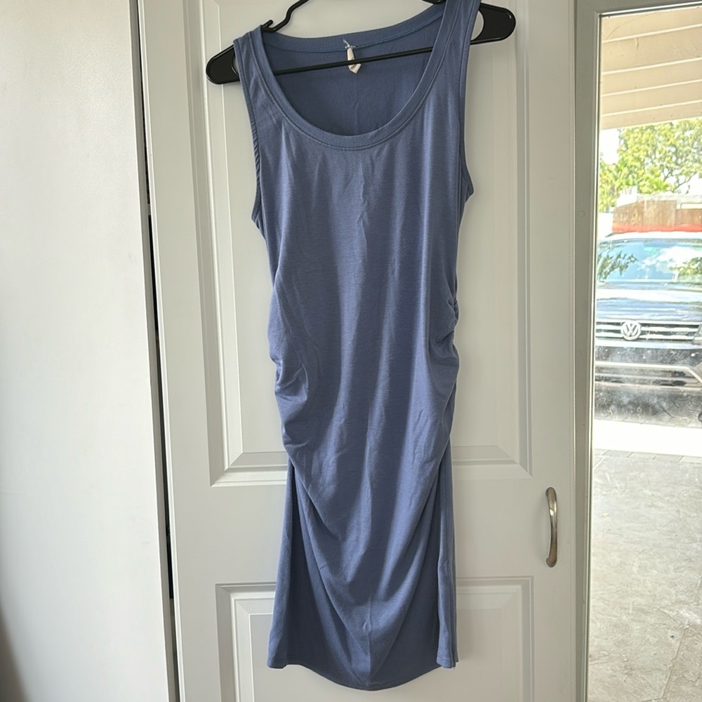 Periwinkle Pinkblush maternity dress ✨ size small